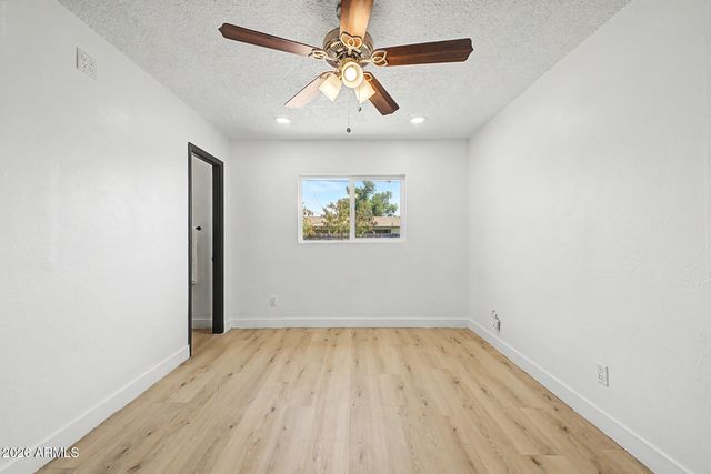 6727 W PIERSON Street, Phoenix, AZ 85033
