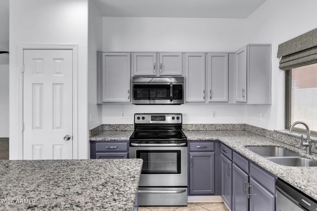 1620 S 80TH Drive, Phoenix, AZ 85043