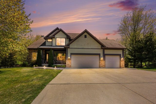 275 Boulder Drive, Norton Shores City, MI 49444