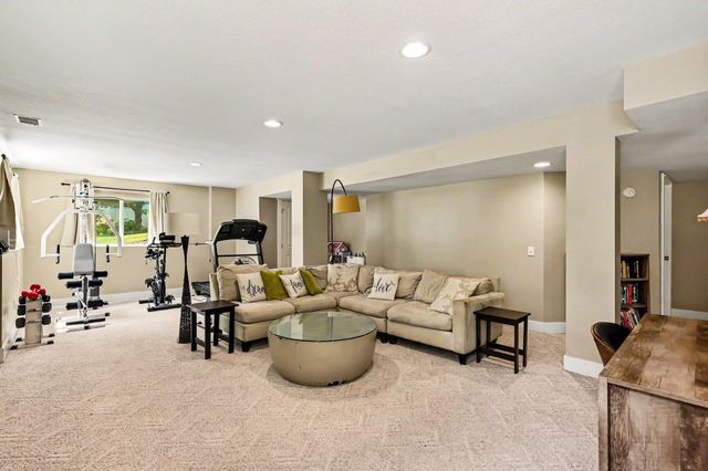 275 Boulder Drive, Norton Shores City, MI 49444