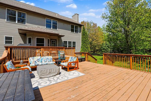 275 Boulder Drive, Norton Shores City, MI 49444