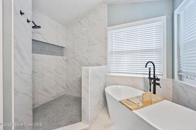 1914 Glen Meadows Circle, Melbourne, FL 32935