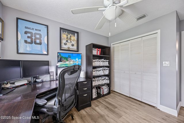 1914 Glen Meadows Circle, Melbourne, FL 32935