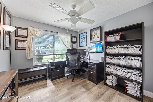 1914 Glen Meadows Circle, Melbourne, FL 32935