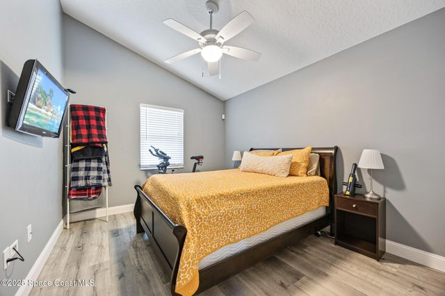 1914 Glen Meadows Circle, Melbourne, FL 32935