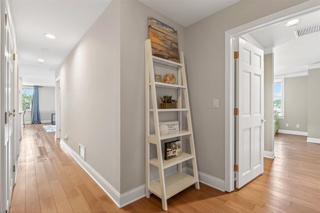 250 Water Street C, Saint Joseph, MI 49085