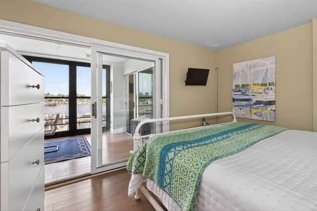 250 Water Street C, Saint Joseph, MI 49085