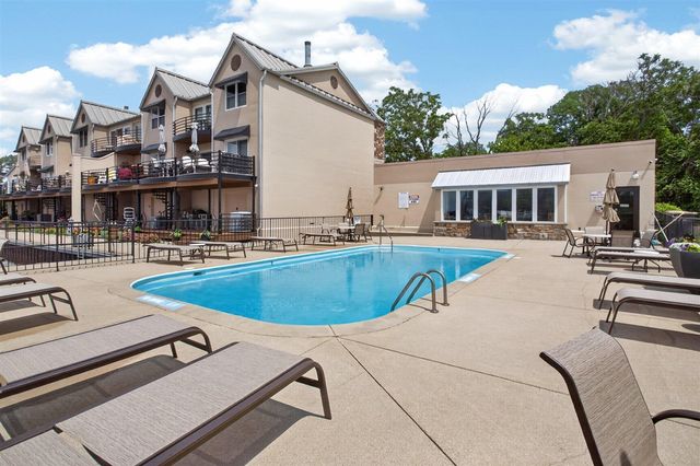 250 Water Street C, Saint Joseph, MI 49085