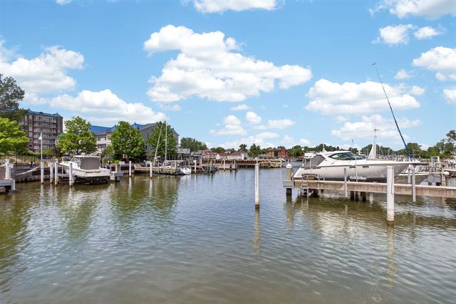 250 Water Street C, Saint Joseph, MI 49085
