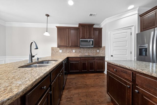 29 Sword Street, Fort Mitchell, AL 36856
