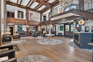 221 9th ST S 114, Naples, FL 34102