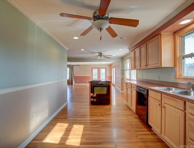 117 Waverly Street, Hot Springs, AR 71913