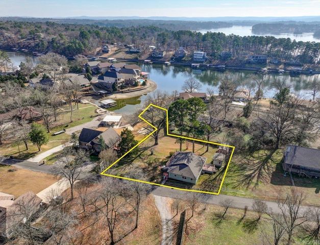 117 Waverly Street, Hot Springs, AR 71913