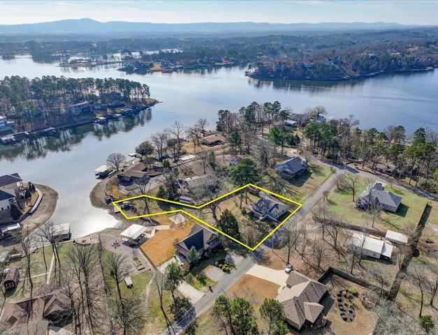 117 Waverly Street, Hot Springs, AR 71913