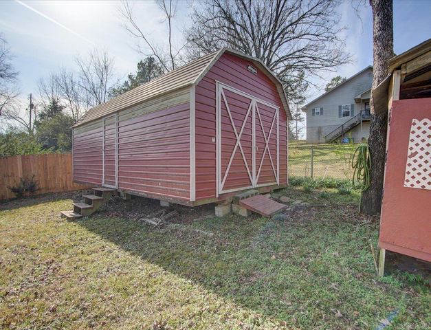 117 Waverly Street, Hot Springs, AR 71913