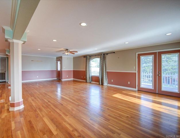 117 Waverly Street, Hot Springs, AR 71913