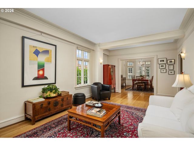 1209 Sw 6TH Ave, Portland, OR 97204