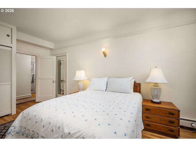 1209 Sw 6TH Ave, Portland, OR 97204