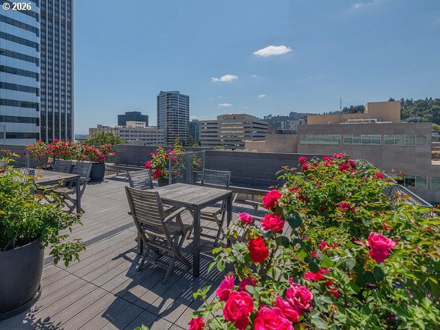 1209 Sw 6TH Ave, Portland, OR 97204