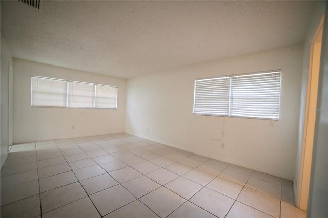 2 FERNWOOD LANE, Palm Coast, FL 32137