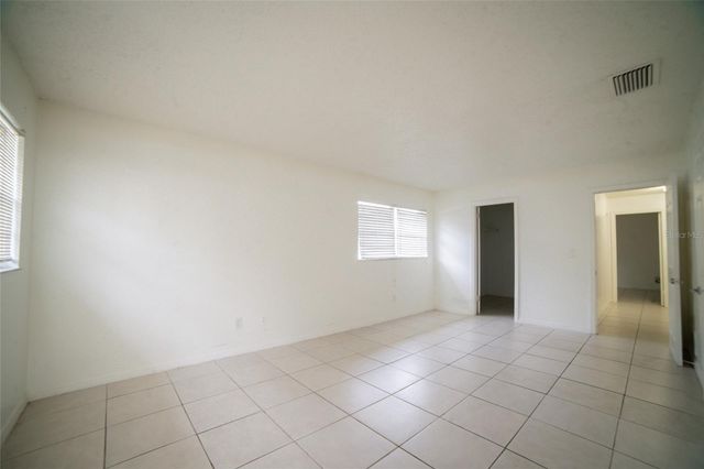 2 FERNWOOD LANE, Palm Coast, FL 32137