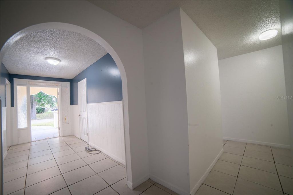 Image 11 of property listing at 2 FERNWOOD LANE, Palm Coast, FL 32137