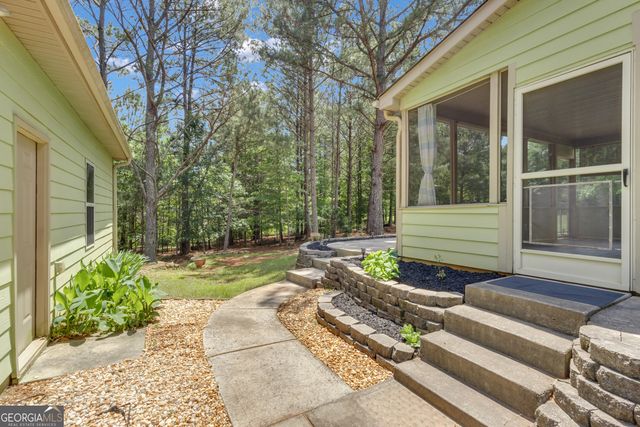 495 George Coggin Road, Newnan, GA 30265