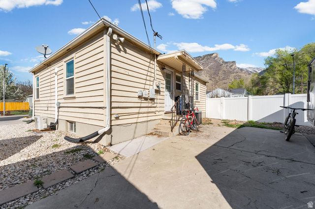1090 E 460 ST, Provo, UT 84606
