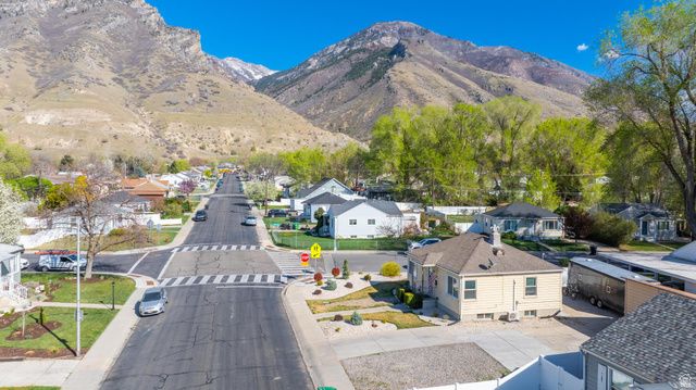1090 E 460 ST, Provo, UT 84606