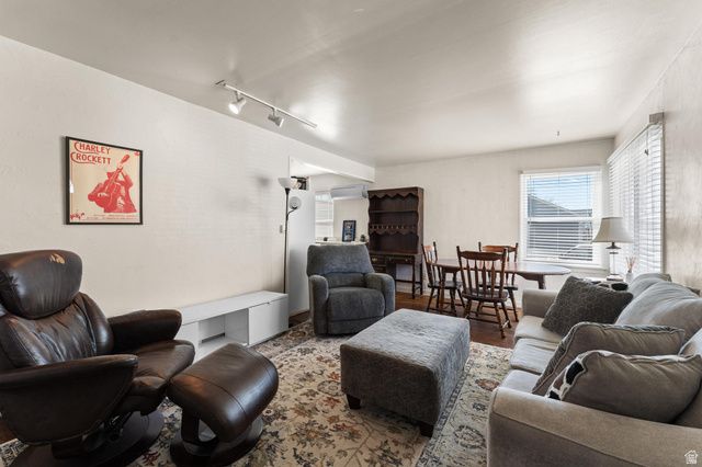 1090 E 460 ST, Provo, UT 84606