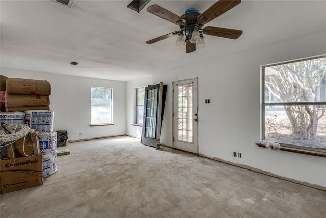1421 Shady Rest Lane, Corinth, TX 76208