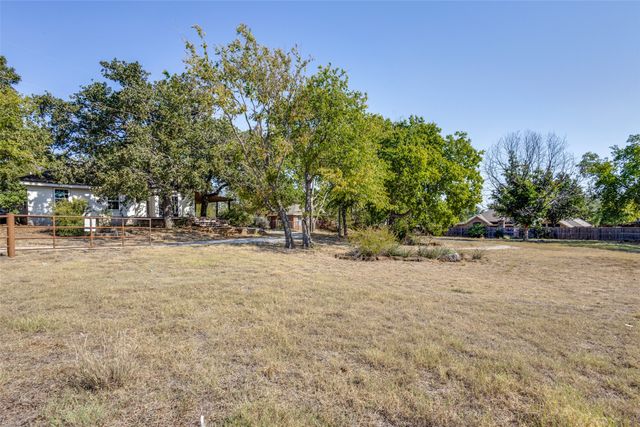 1421 Shady Rest Lane, Corinth, TX 76208