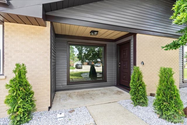 1409 Sequoia Lane, Darien, IL 60561