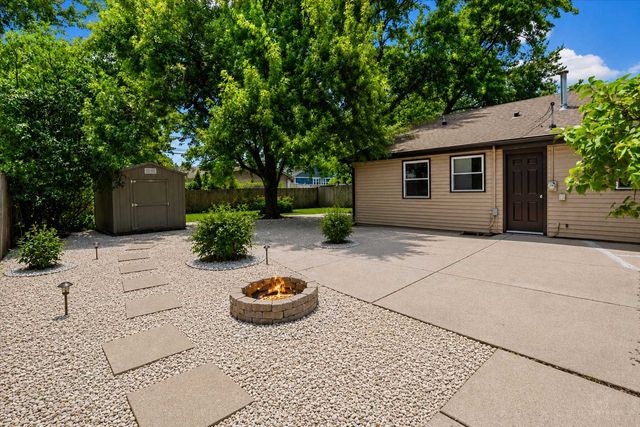 1409 Sequoia Lane, Darien, IL 60561