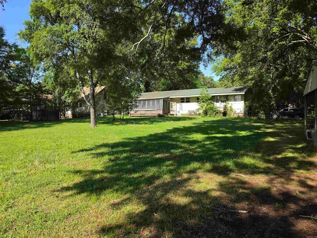 16 Roberts Drive, Mayflower, AR 72106