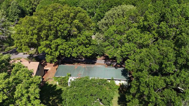 16 Roberts Drive, Mayflower, AR 72106