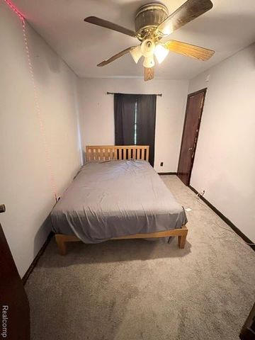 6761 Piedmont Street, Detroit, MI 48228