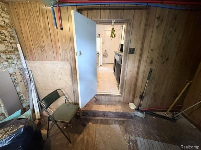 6761 Piedmont Street, Detroit, MI 48228