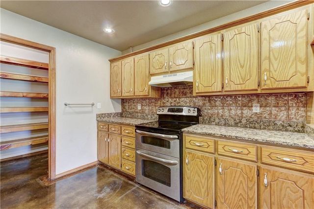 36601 W 45th Street, Shawnee, OK 74804