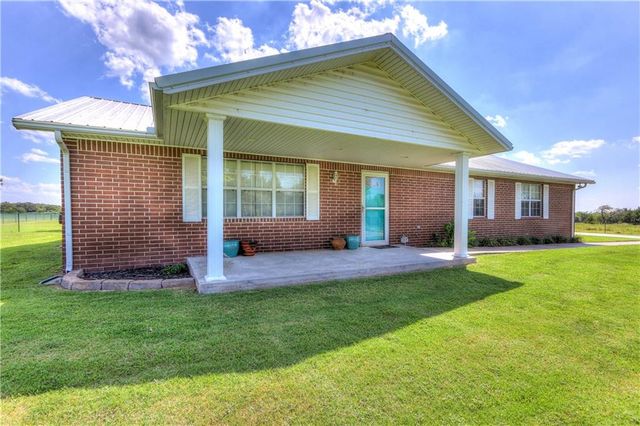 36601 W 45th Street, Shawnee, OK 74804
