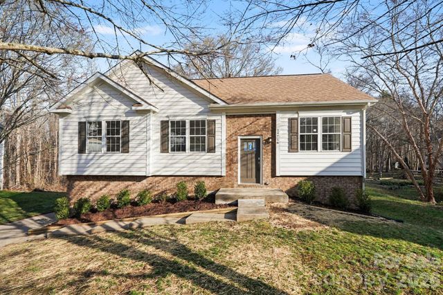 14716 Peridot Court, Pineville, NC 28134