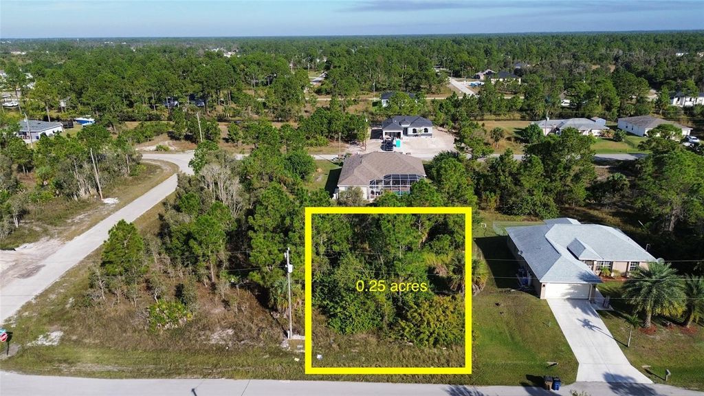 1015 CRESTHAVEN STREET, Lehigh Acres, FL 33974