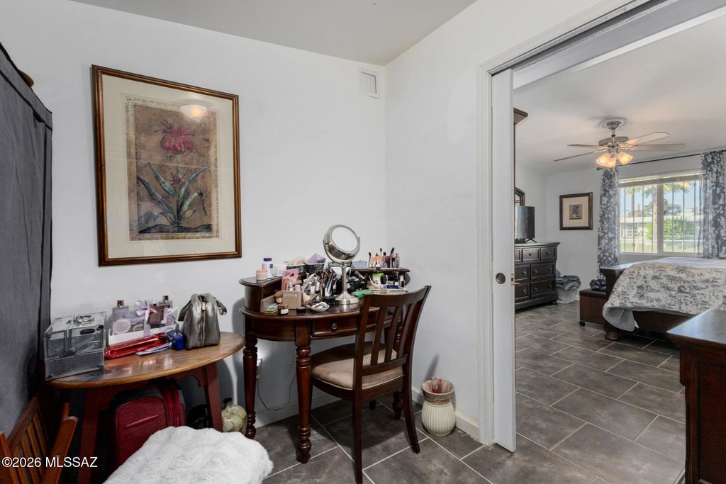 Image 27 of property listing at 1118 E Macarthur Street, Tucson, AZ 85714