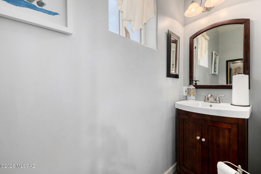 Image 32 of property listing at 1118 E Macarthur Street, Tucson, AZ 85714