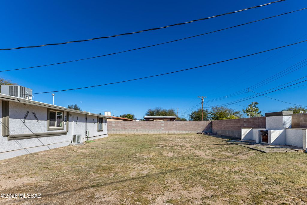 Image 37 of property listing at 1118 E Macarthur Street, Tucson, AZ 85714