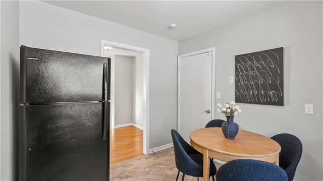 8131 McGee Street, Kansas City, MO 64114