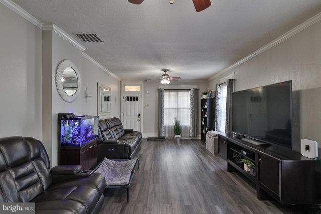 459 N OSWEGO ST, Allentown, PA 18109