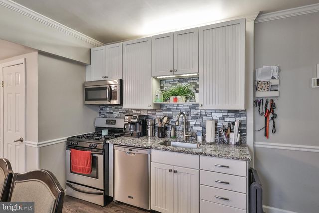 459 N OSWEGO ST, Allentown, PA 18109