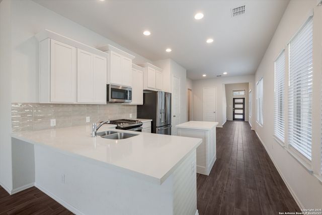 13226 Fantine Fields, San Antonio, TX 78253