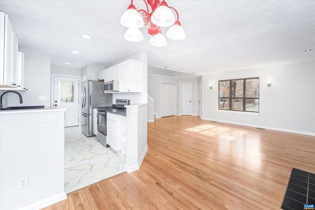 23 STONEWALL RD, Palmyra, VA 22963